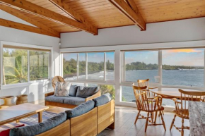 Hana Bay Oceanfront Elua Cottage cottage